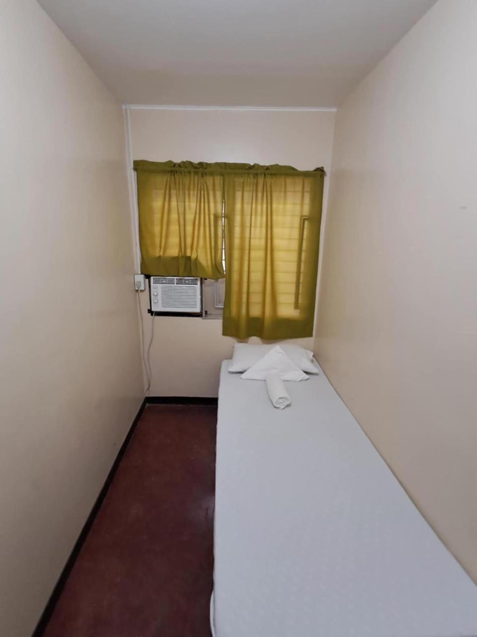 Achievers Dormitory Cebu Exterior photo